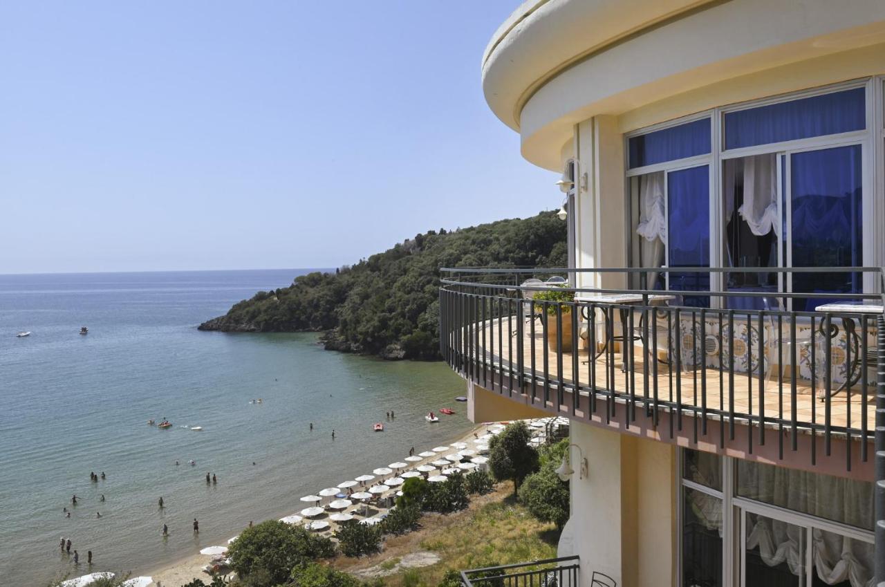 Summit Hotel Gaeta Exterior photo