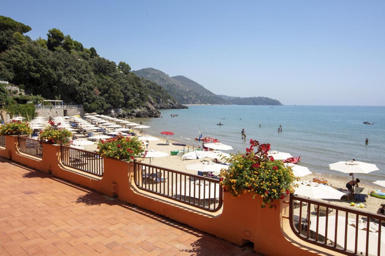 Summit Hotel Gaeta Exterior photo