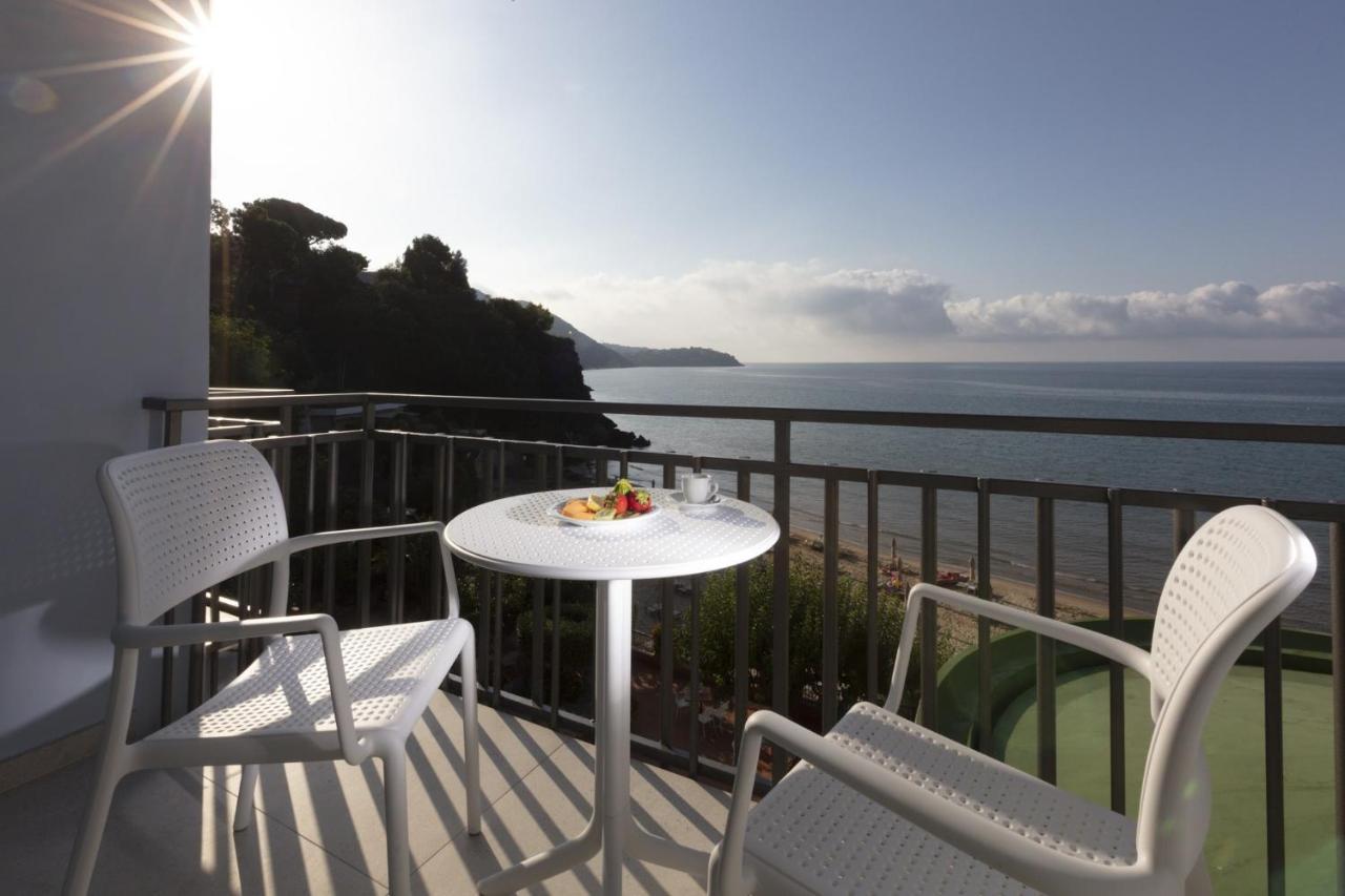 Summit Hotel Gaeta Exterior photo