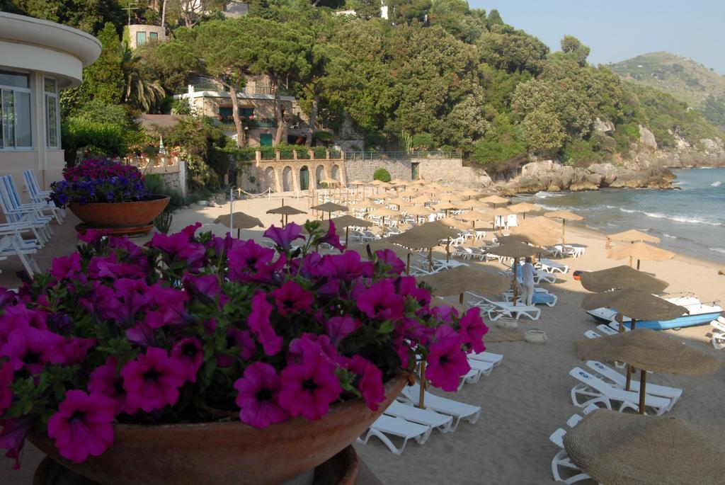 Summit Hotel Gaeta Exterior photo